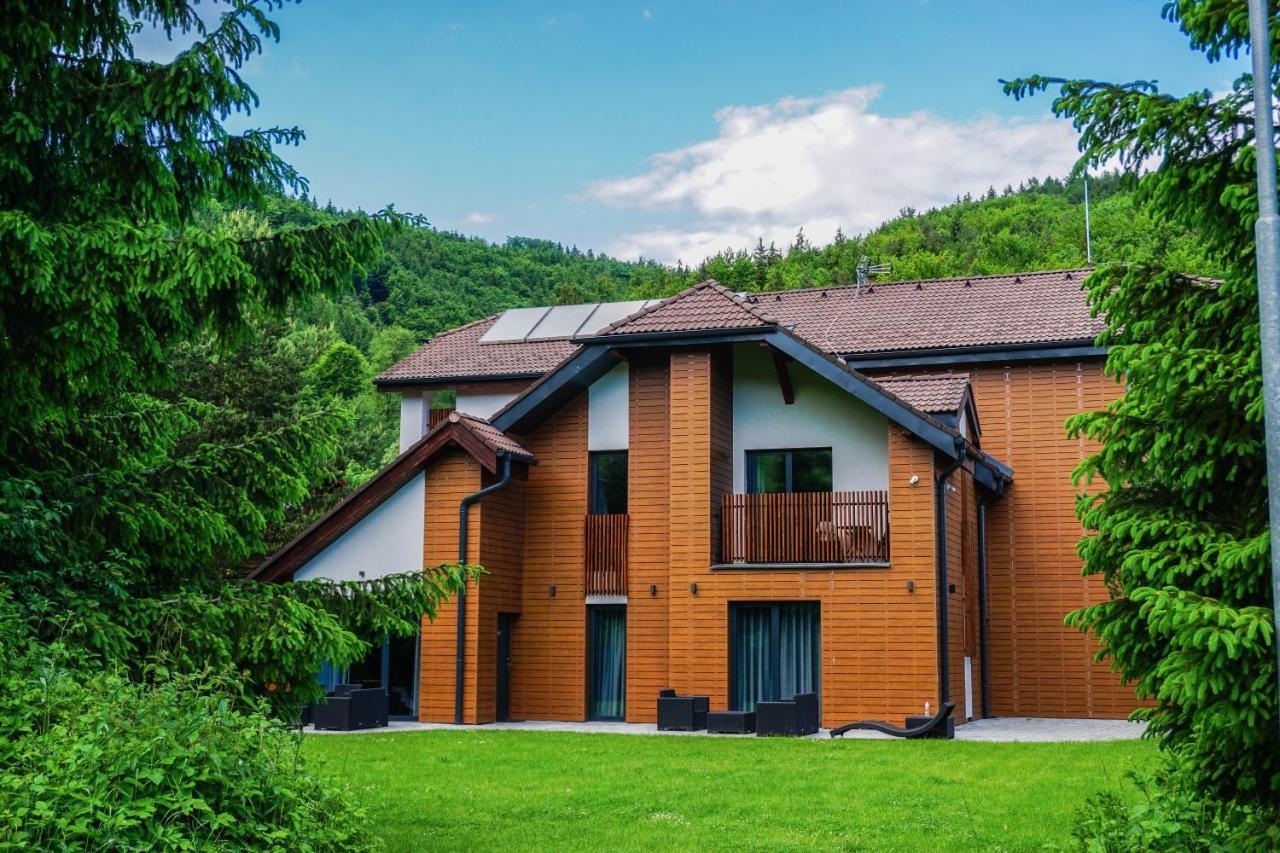 Penzion Deer Valča 外观 照片