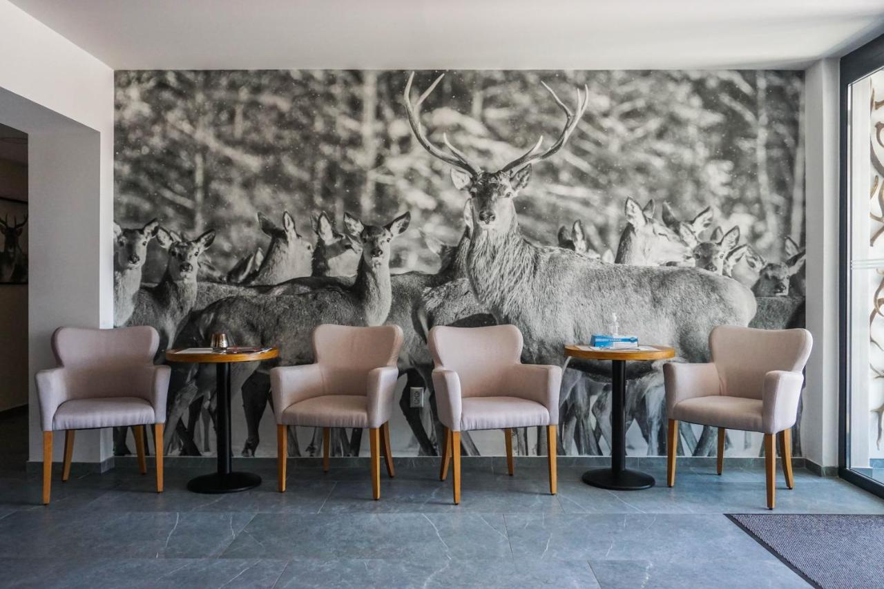 Penzion Deer Valča 外观 照片